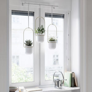 TRIFLORA HANGING PLANTER WHITE/BRASS